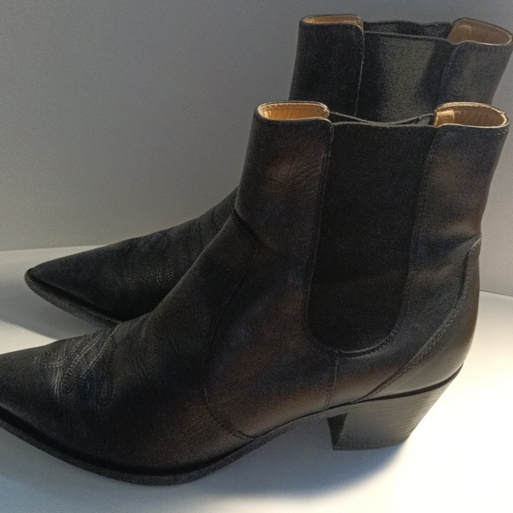 GIANVITO ROSSI ANKLE BOOTS LEATHER VINTAGE BLACK SIZE 37 1/2 = U.S. 7 ?